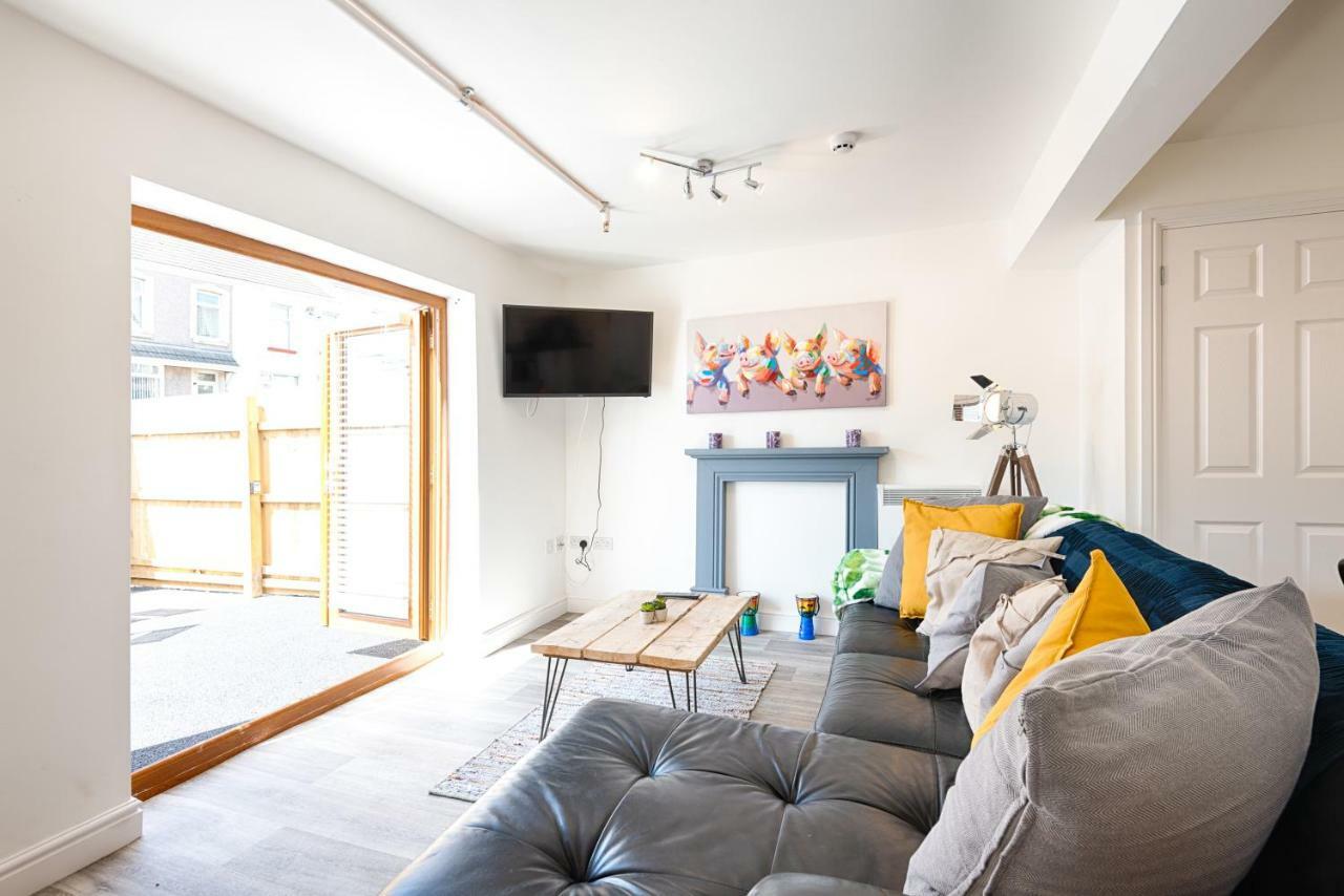 2 Ensuites, Garden, Smart Tv'S In All Rooms! Суонси Экстерьер фото